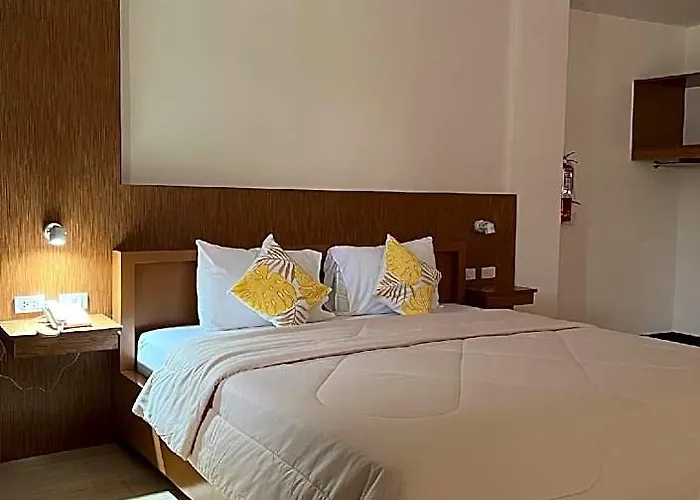 Lb Pietz House Hotel 3*