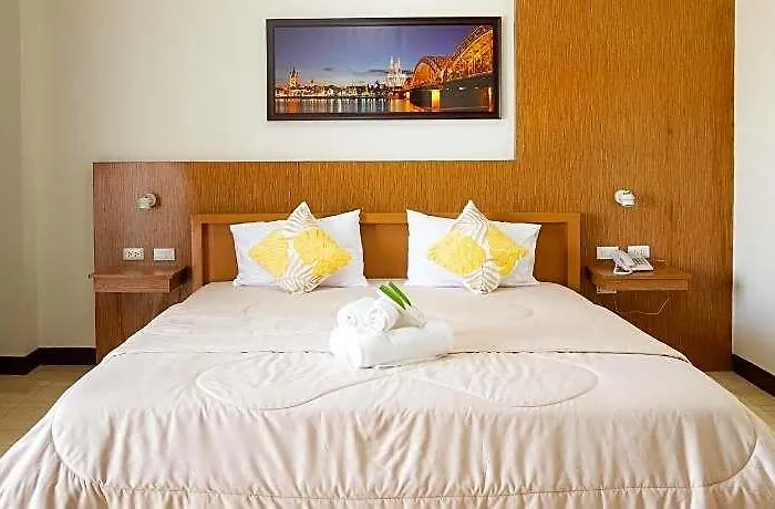 Lb Pietz House Hotel 3*